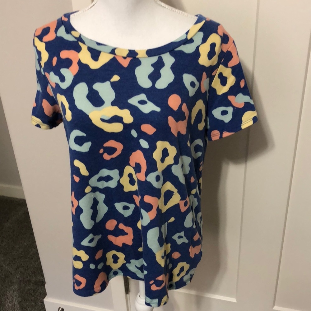 Preloved Size L Bombom Blue Animal Tee!